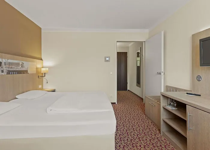 Mercure Am Volkspark 4*