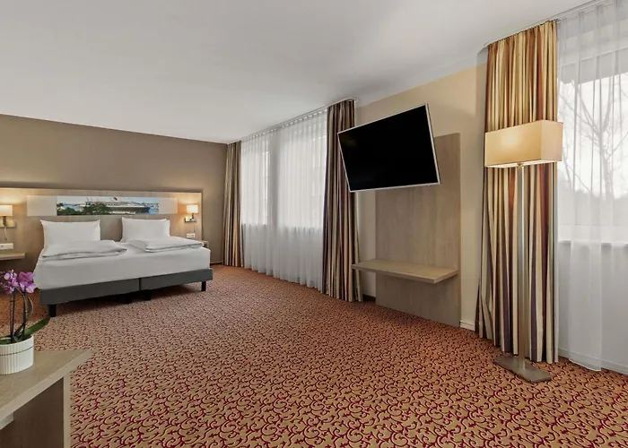 Mercure Am Volkspark Hotel 4*