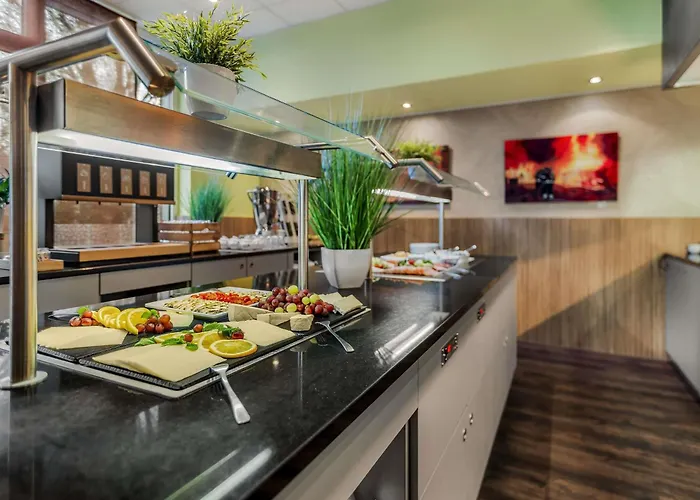Hotel Mercure Am Volkspark 4*